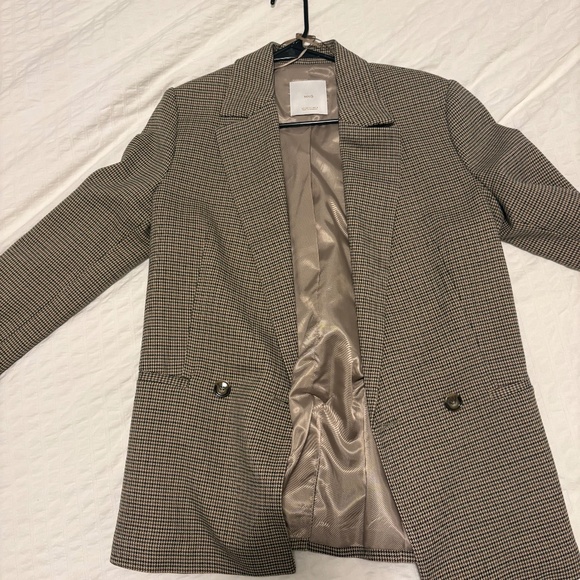 Double breasted micro houndstooth blazer from Mango - Picture 1 of 6